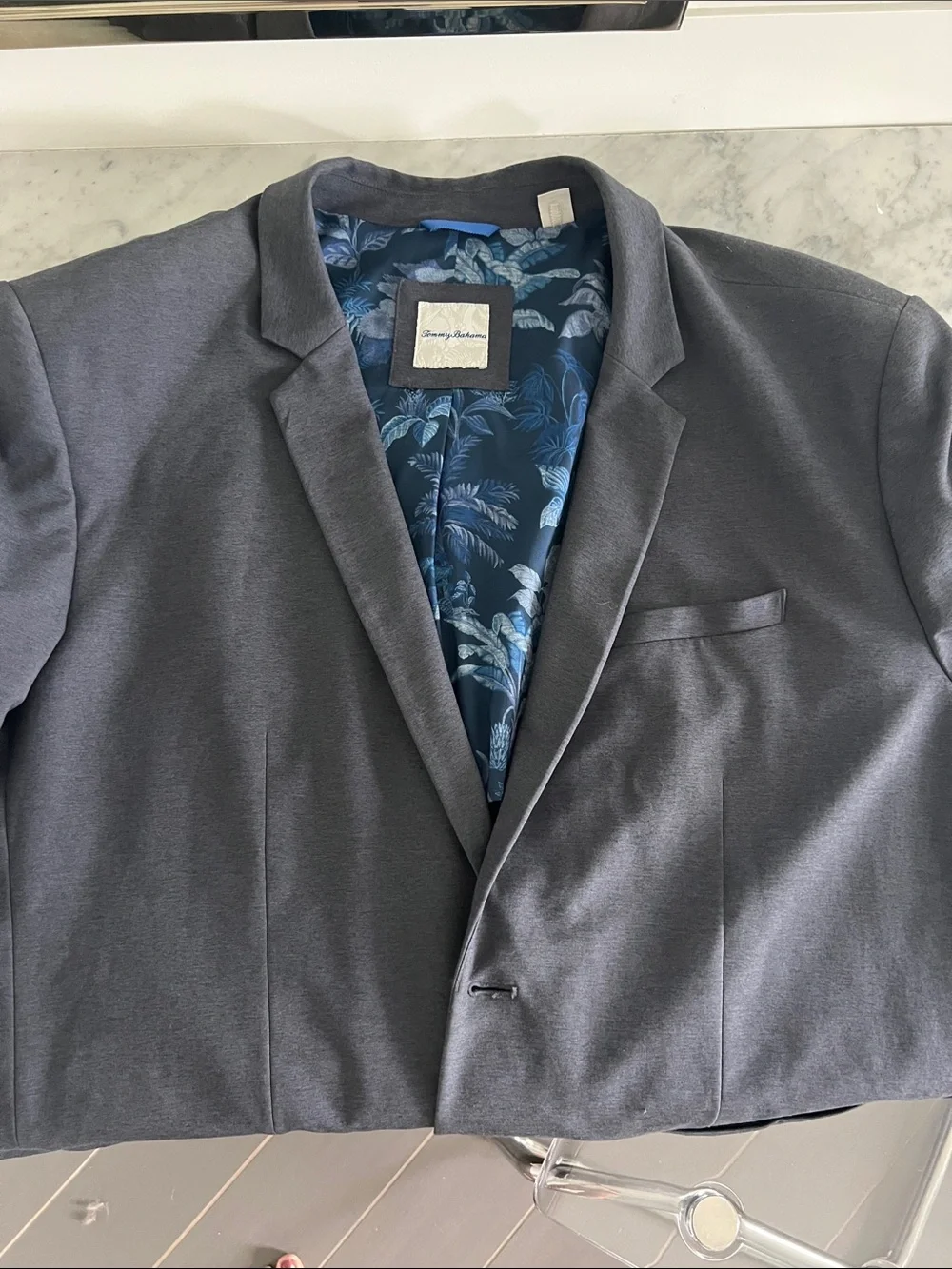 Tommy Bahama men’s size